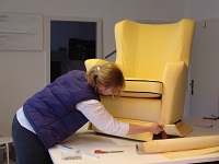 Arbeit an einem Sessel
